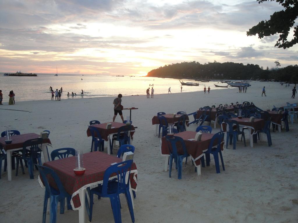 Family Song Koh Lipe Hotel Exterior photo